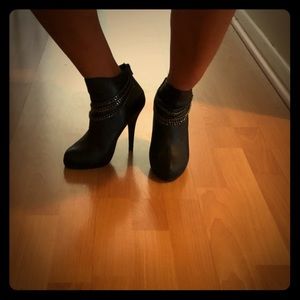 Black with 3 chain drop ankle booties